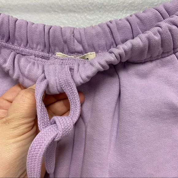 BAUM UND PFERDGARTEN Josann Organic Cotton Fleece Shorts in Lavender Size Small
