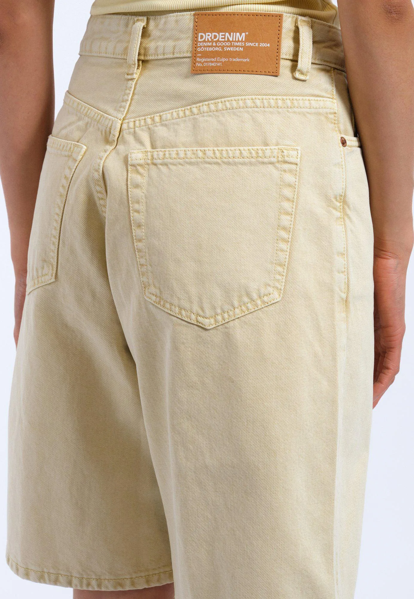 Bella Shorts - Buff Yellow