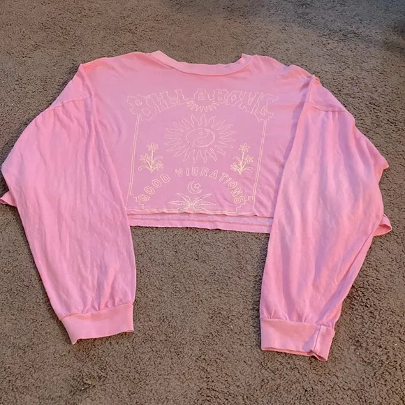 Billabong loose cropped long sleeve light crew neck sweater size:M