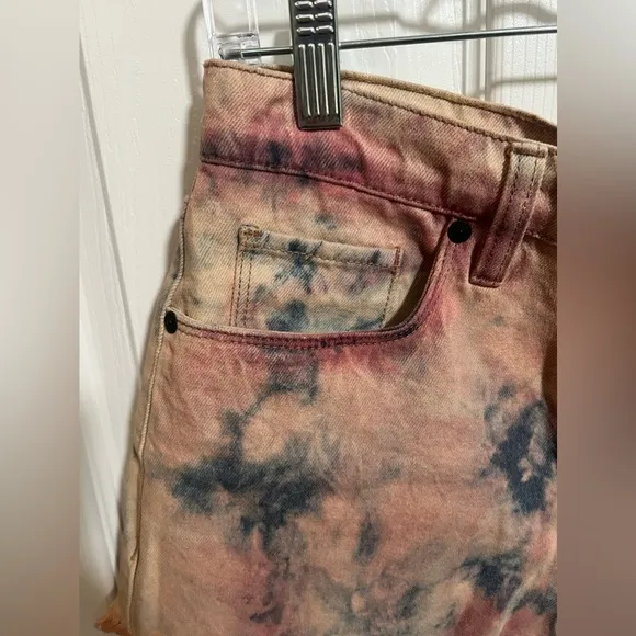Blank NYC Tie Dye Barrow Denim Jean Shorts Size 27 (4) NWT