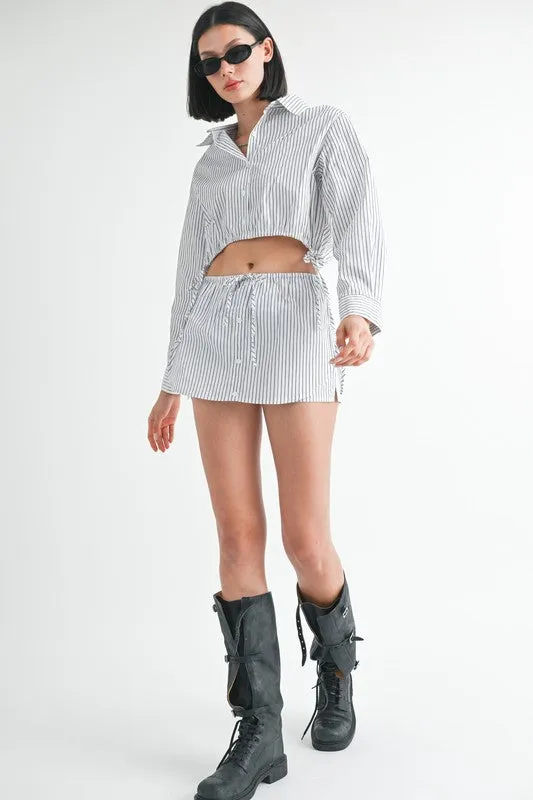BUTTON UP COLLARED TOP