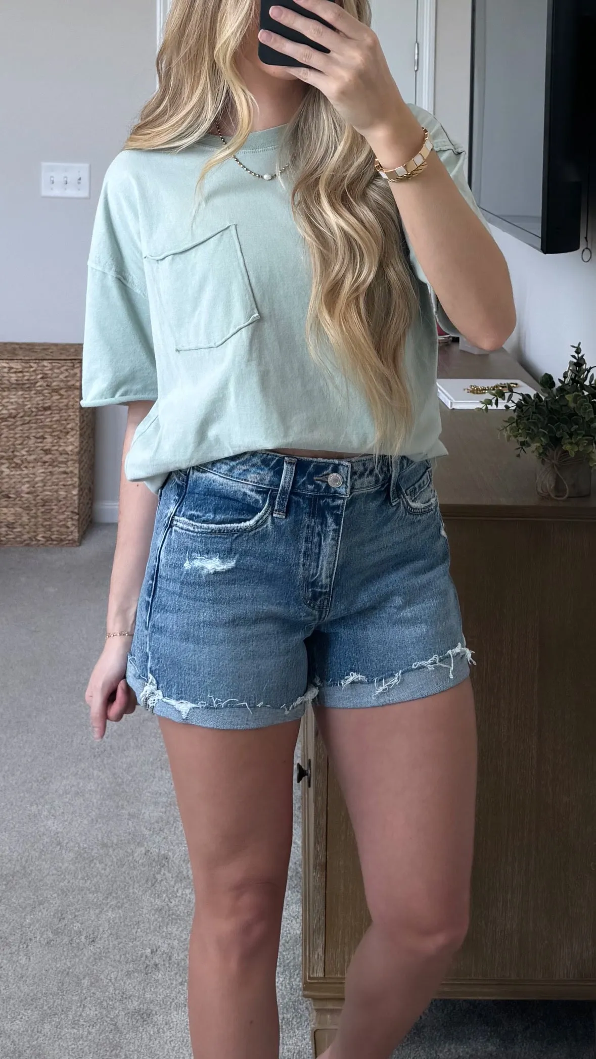 Charlie Denim Shorts / Medium Wash