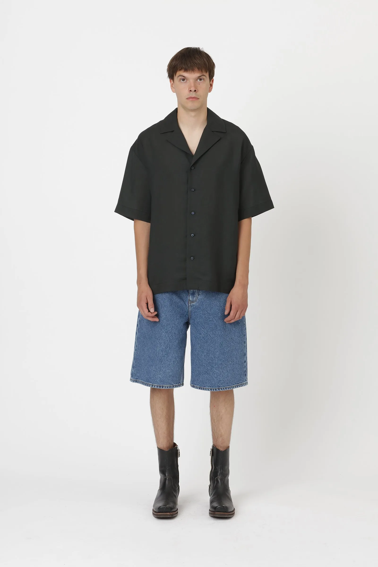 Desmond - Black