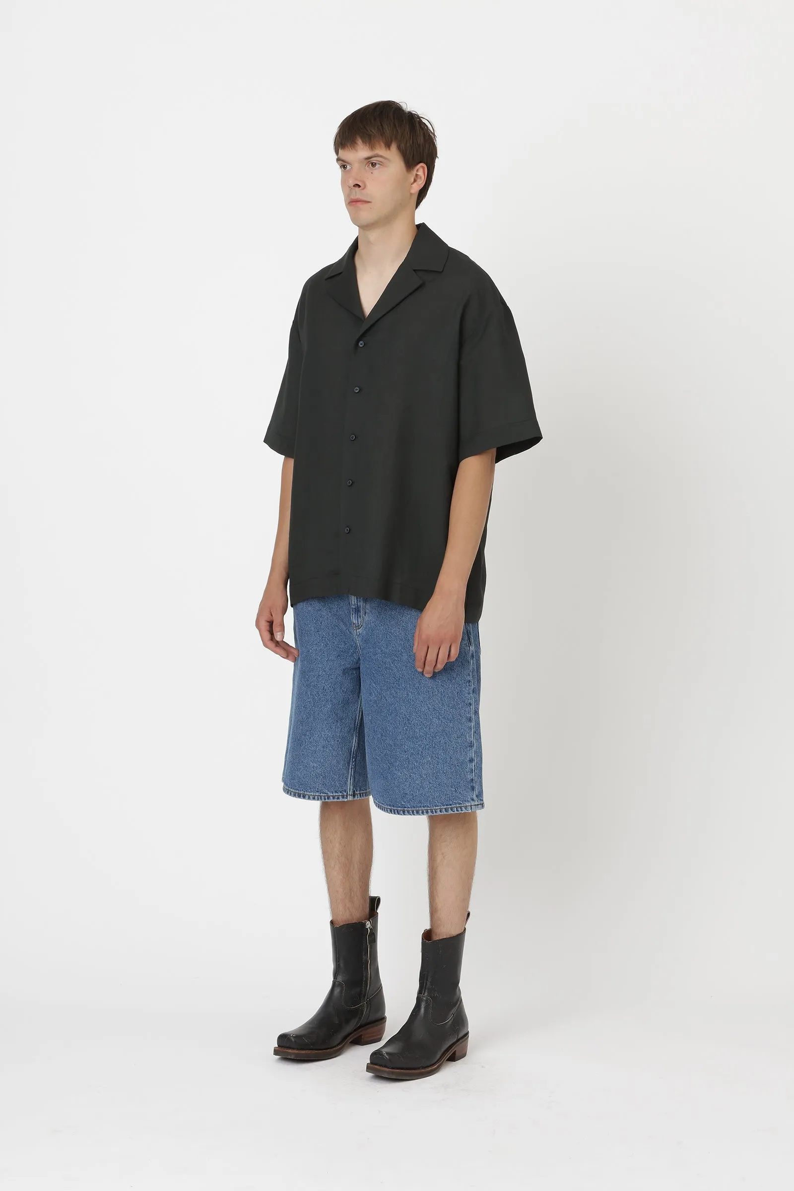 Desmond - Black
