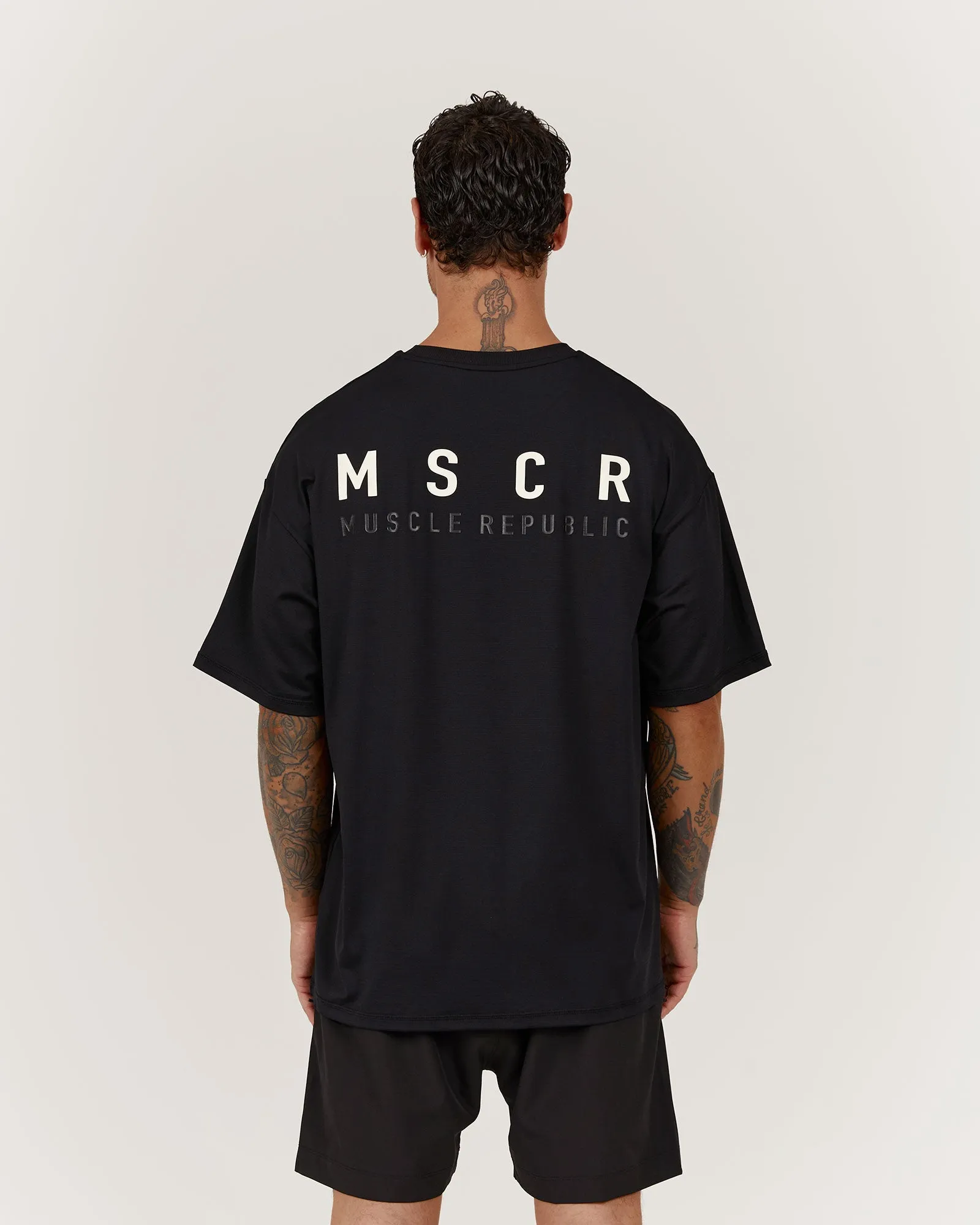 DYNAMIC TEE - BLACK