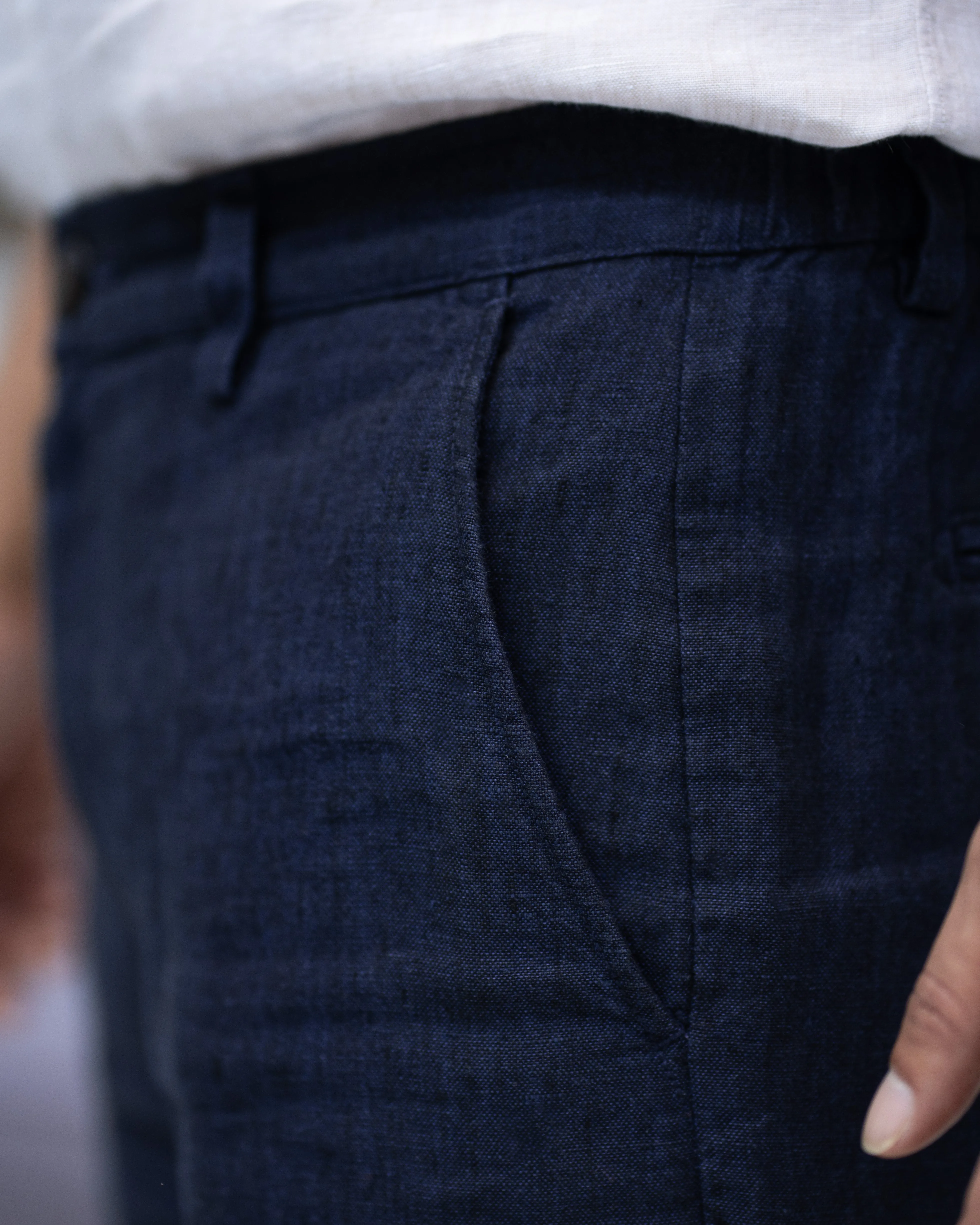 Faro in Mid-weight Linen