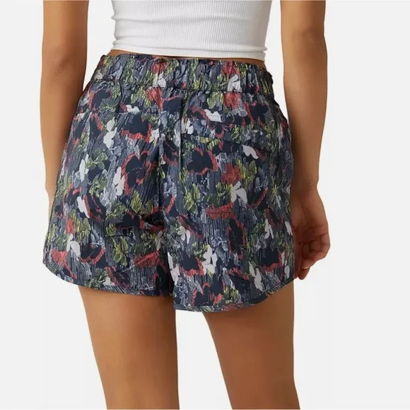 Free People Movement In the Wild Printed Shorts Size Small