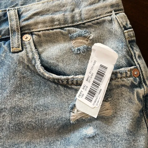 Free PeopleMaggie Mid Rise Frayed Hem Distressed Shorts