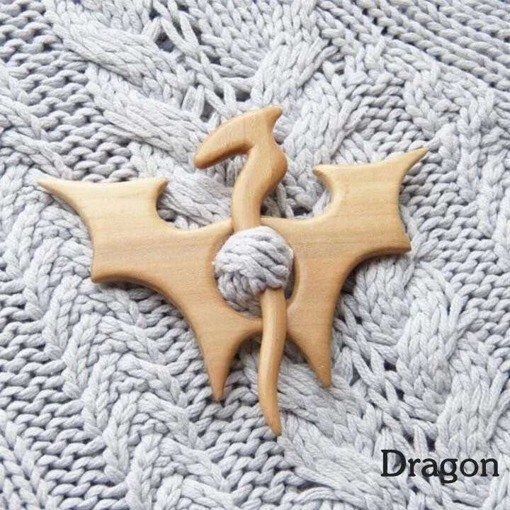 ⛄❄️Handmade Wooden Brooch Pin🌲Hand-made In Oak