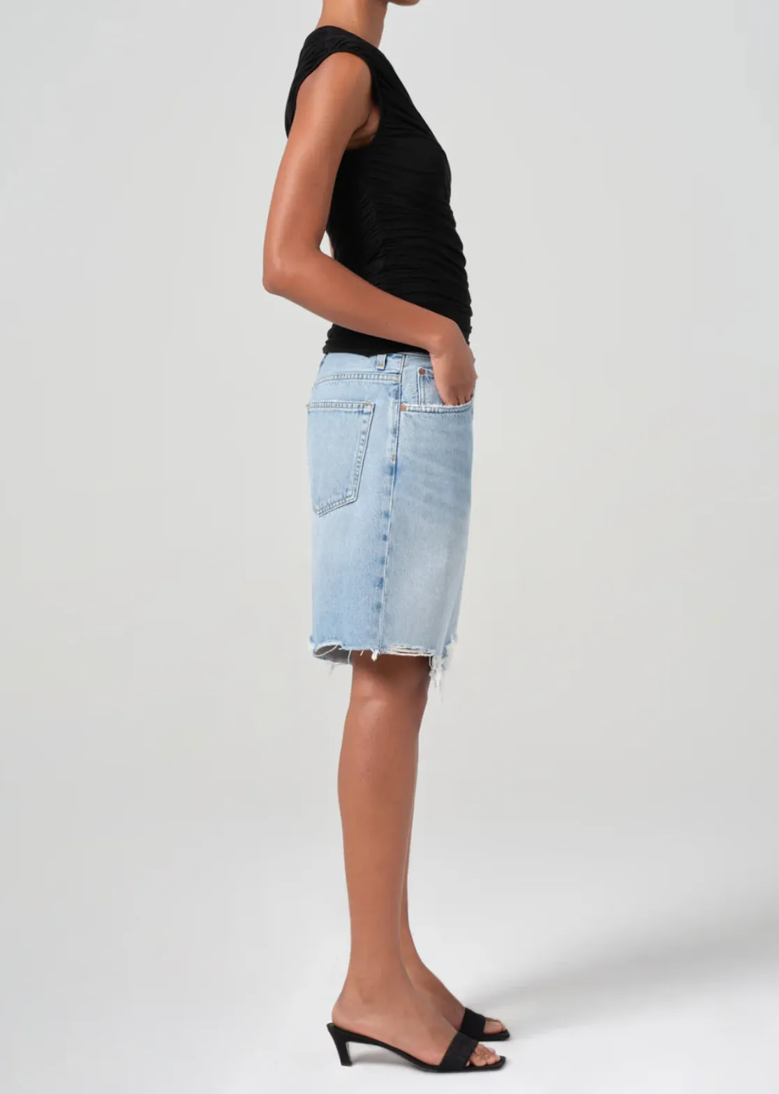 Indra Shorts in Force | Agolde