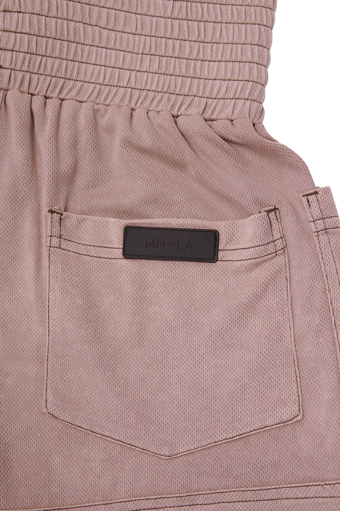 KNUCKLE HEAD MESH SHORTS IN SAND