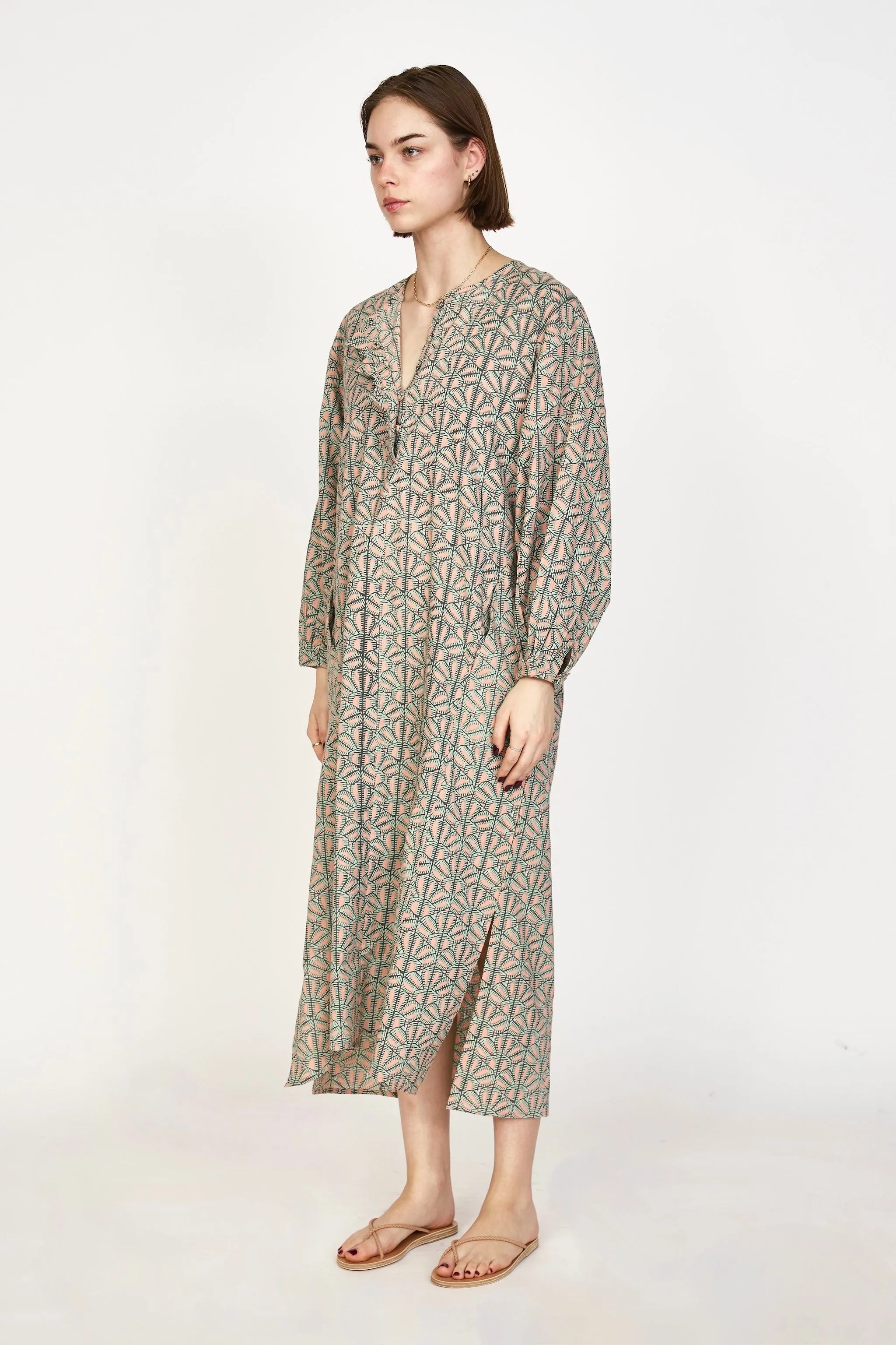 Kona Caftan in Trellis in Petal