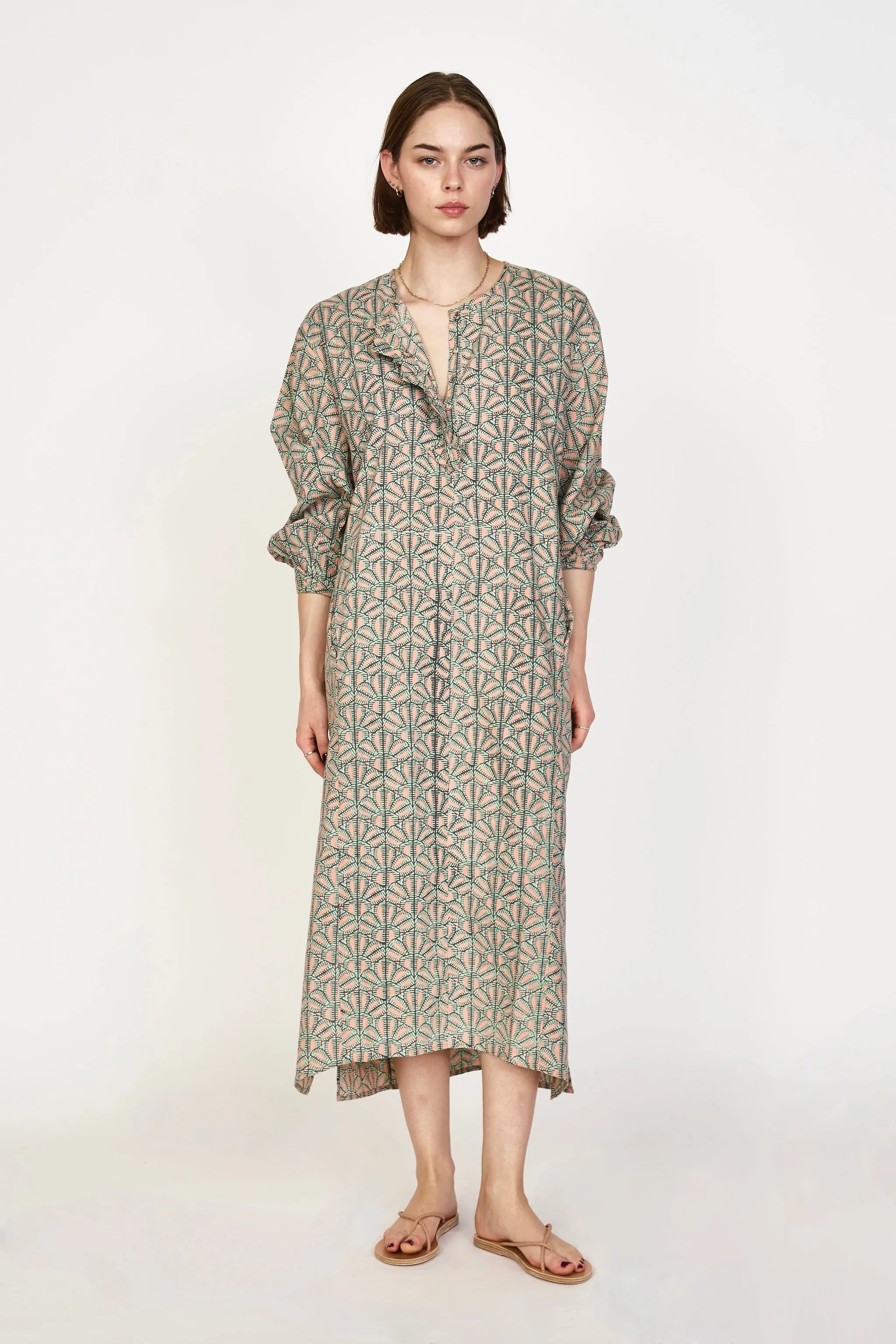 Kona Caftan in Trellis in Petal