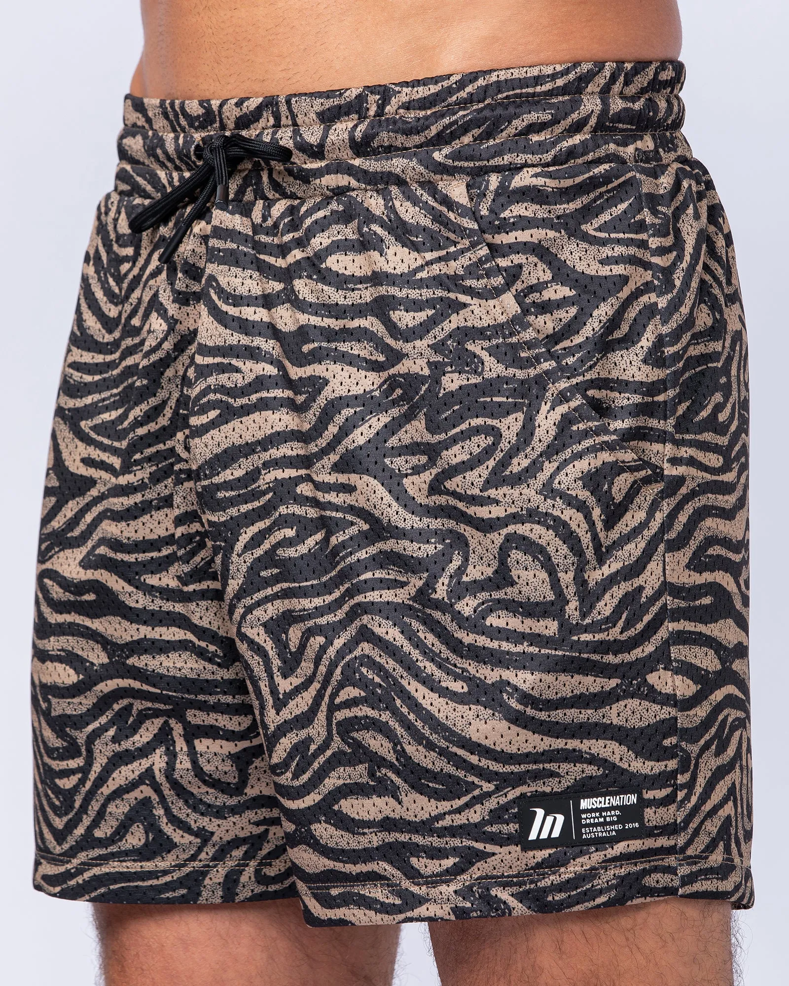 Lay Up 3.5" Shorts - Dark Animal Print