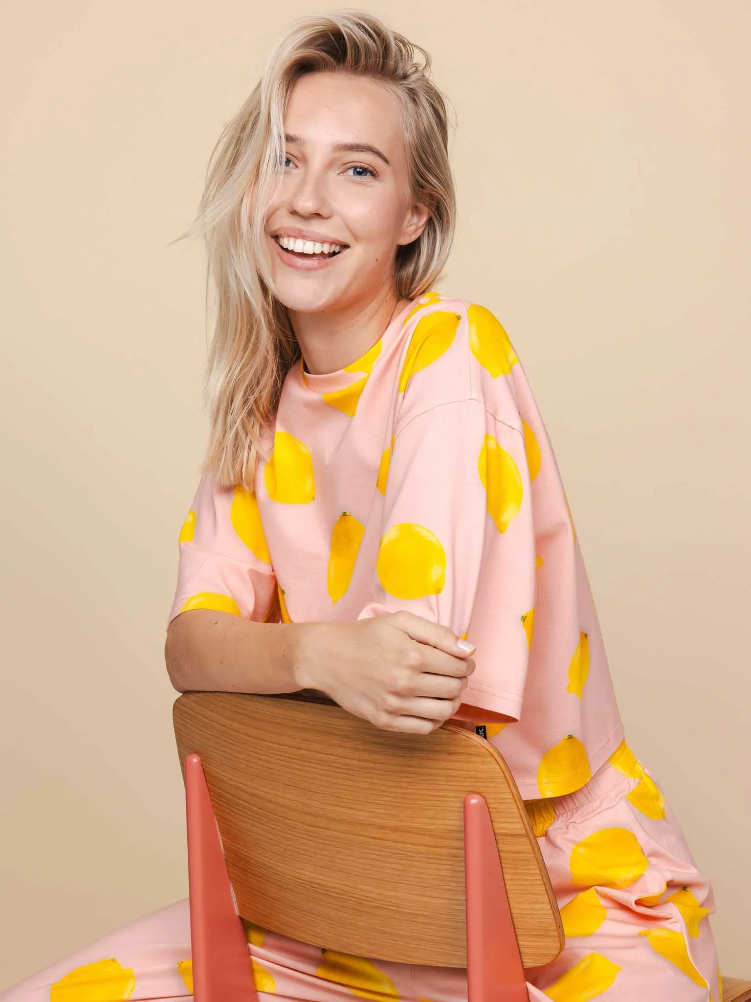 Lemon Cropped T-shirt en Wijde broek set Dames