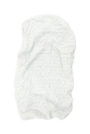 Lulujo muslin fitted bassinet sheet