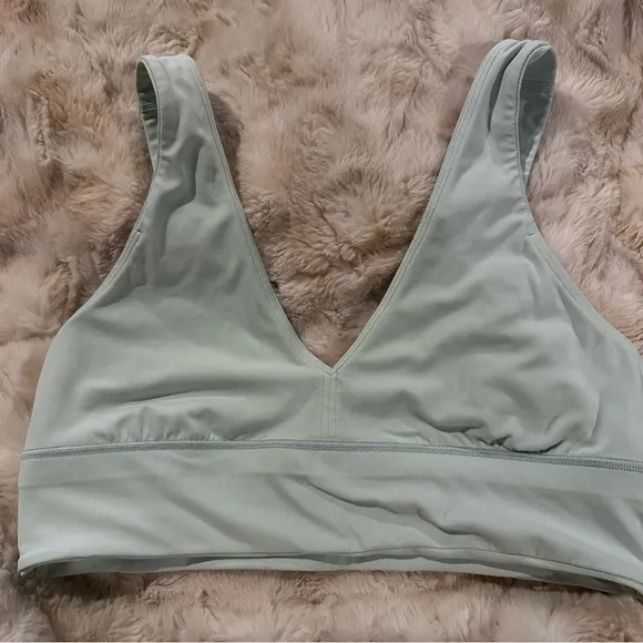 Lululemon | Align light support A/B cup v-neck sports bra size 12 Mint moment