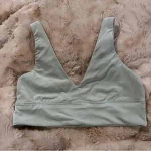 Lululemon | Align light support A/B cup v-neck sports bra size 12 Mint moment
