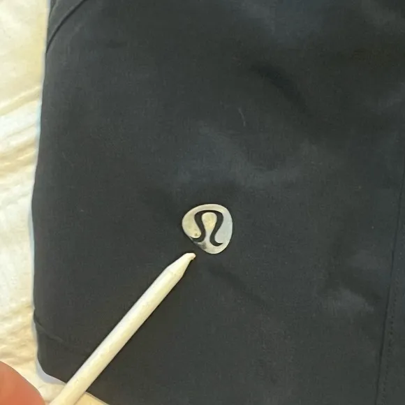 Lululemon Tracker Short V 4&quot; Black (First Release)