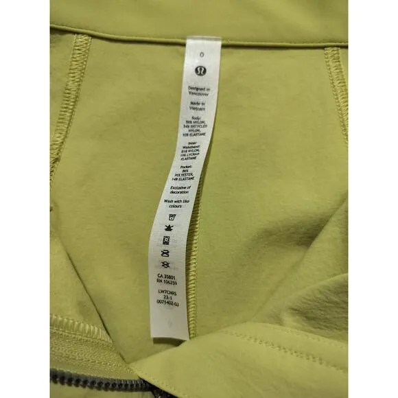 Lululemon women Relaxed-Fit Super-High-Rise Cargo Short 4&quot; finch yellow size 0