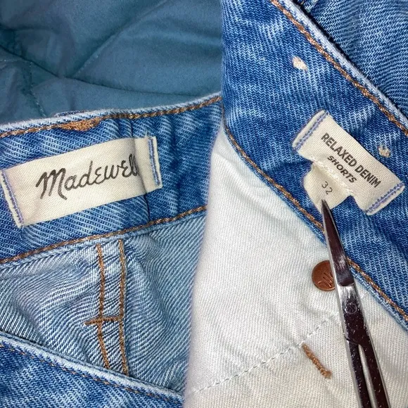 Madewell Relaxed Denim Shorts Destructed Edition in Renfield Wash 32