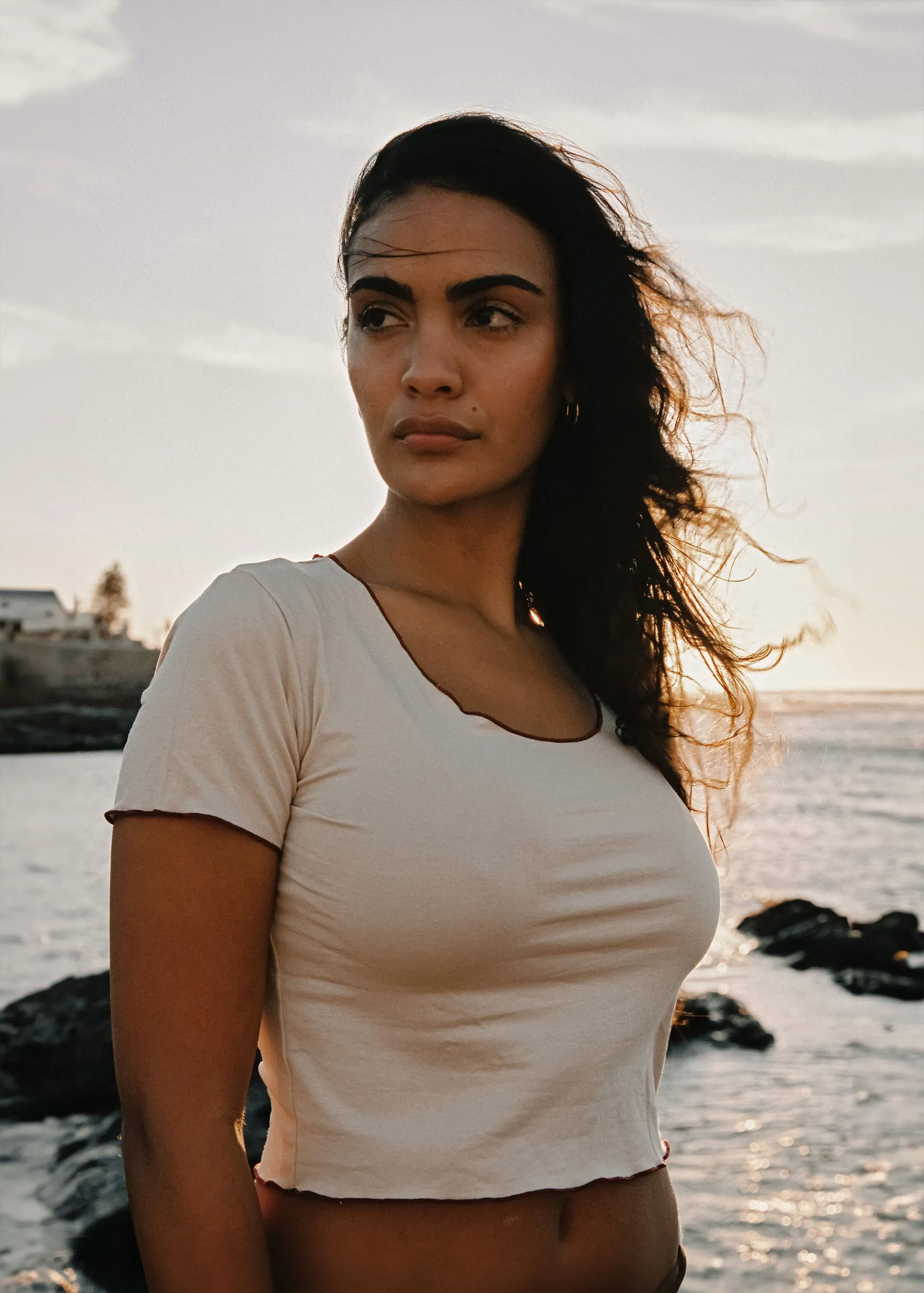 Moon Tee Pearl