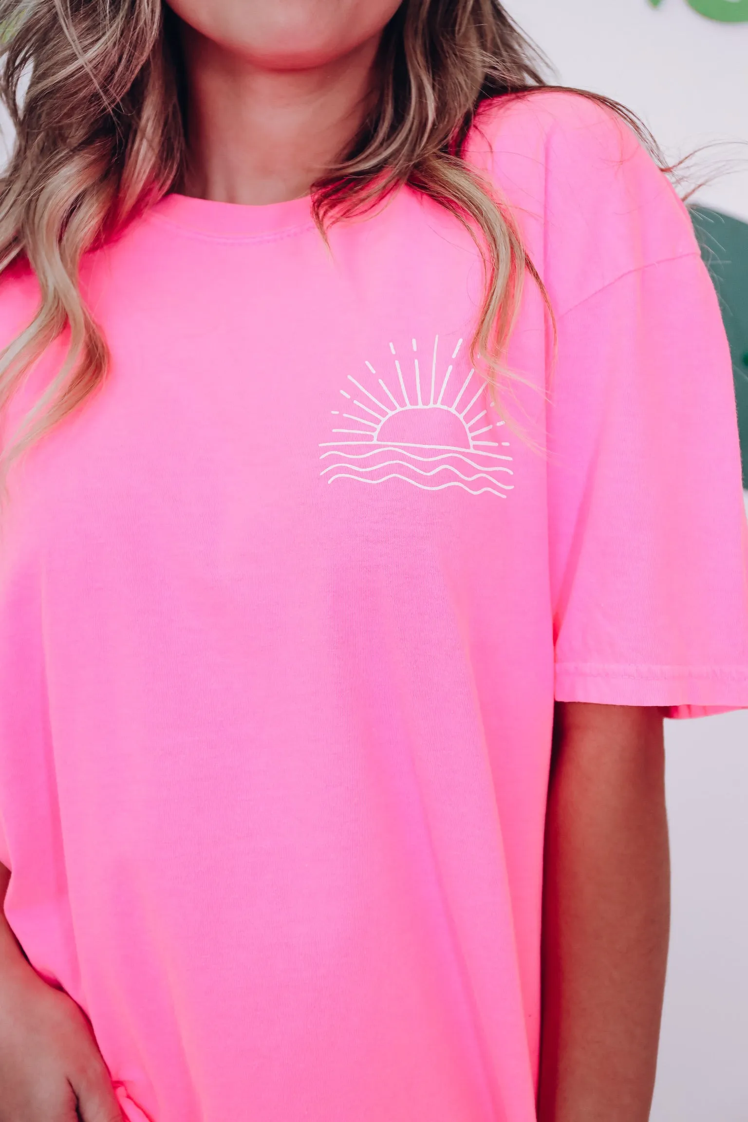 More Beach Days Oversized Graphic Tee - Neon Pink