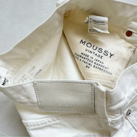 MOUSSY Montclair High Rise Shorts White