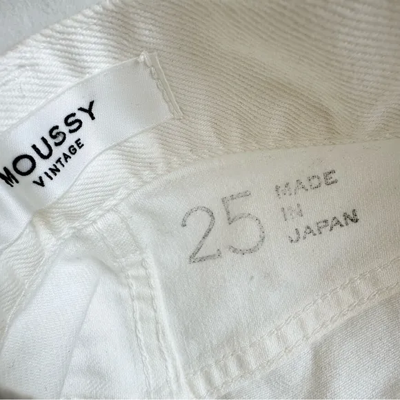 MOUSSY Montclair High Rise Shorts White