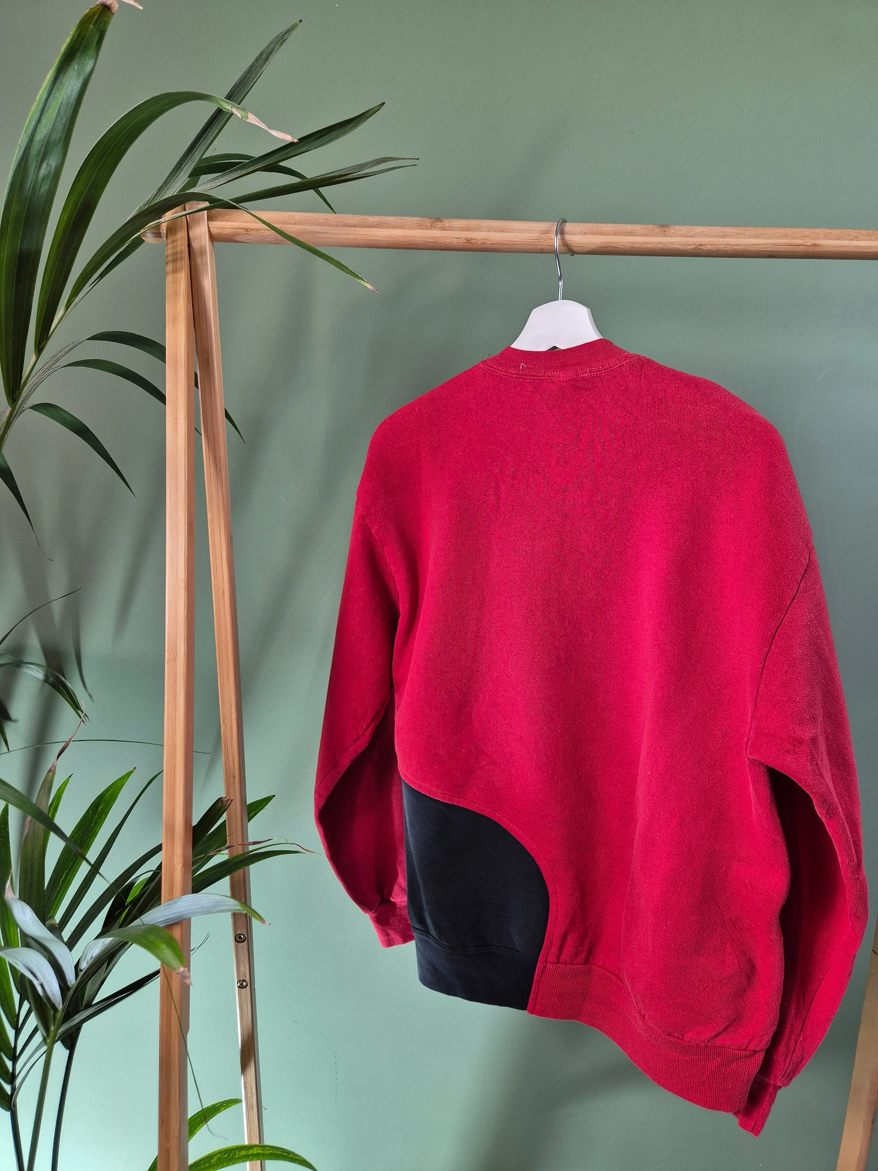 Nike spell out rework sweater maat S
