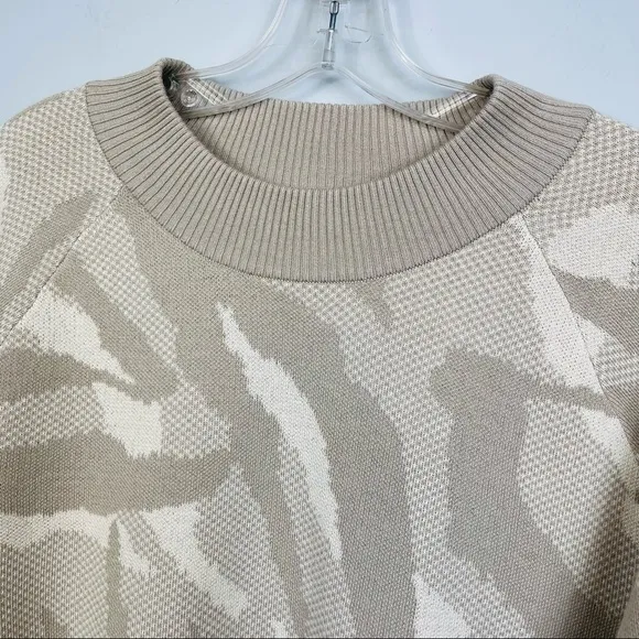 NWOT Athleta Jacquard Textured Crew Sweater ABSTRACT CREAM Camo Wool 632069 S