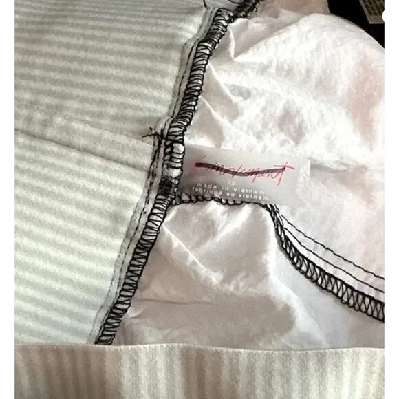 NWOT FREE PEOPLE FP Movement Sun Daze Board Shorts