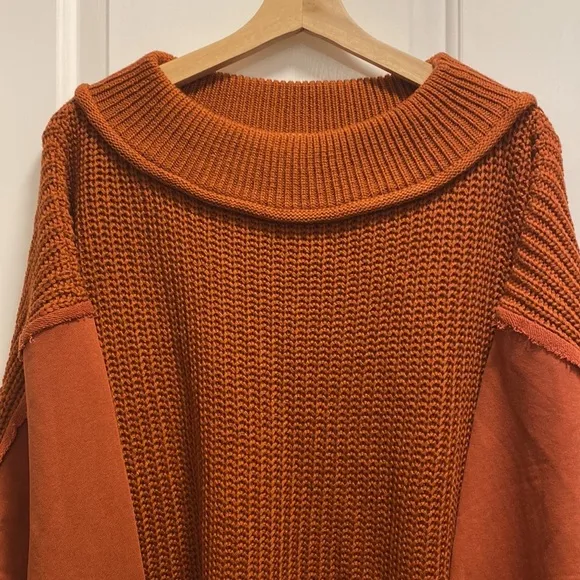 NWT Easel Cotton Blend Super Oversized Long Sleeve Cropped Knit Sweater Size S