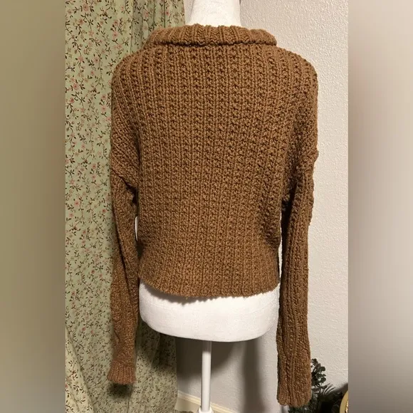 NWT Free People Cutting Edge Cable Sweater Crop
