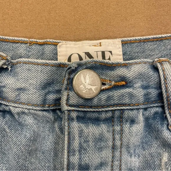 ONE by One Teaspoon Hawks Distressed Denim Shorts Size 25