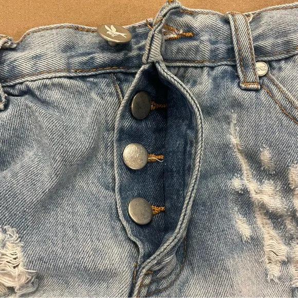 ONE by One Teaspoon Hawks Distressed Denim Shorts Size 25