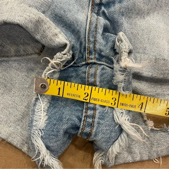 ONE by One Teaspoon Hawks Distressed Denim Shorts Size 25