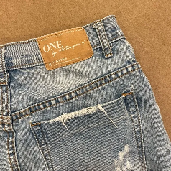 ONE by One Teaspoon Hawks Distressed Denim Shorts Size 25