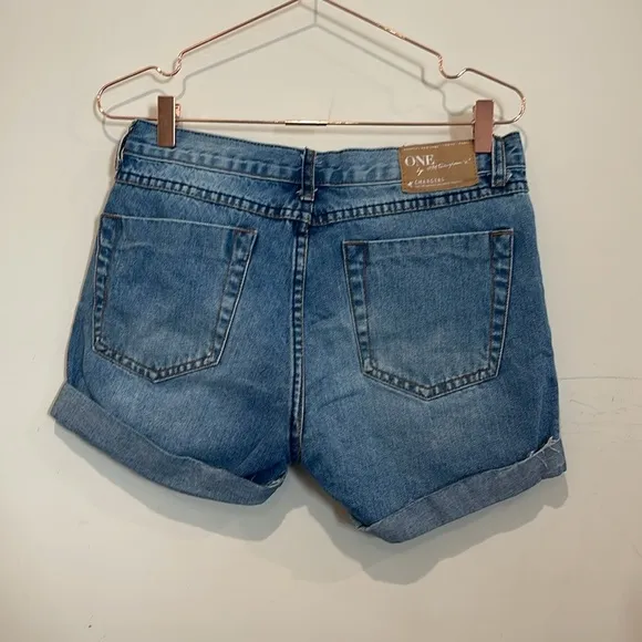 ONE by teaspoon Chargers Long line low waist, med rise relaxed fit denim shorts.