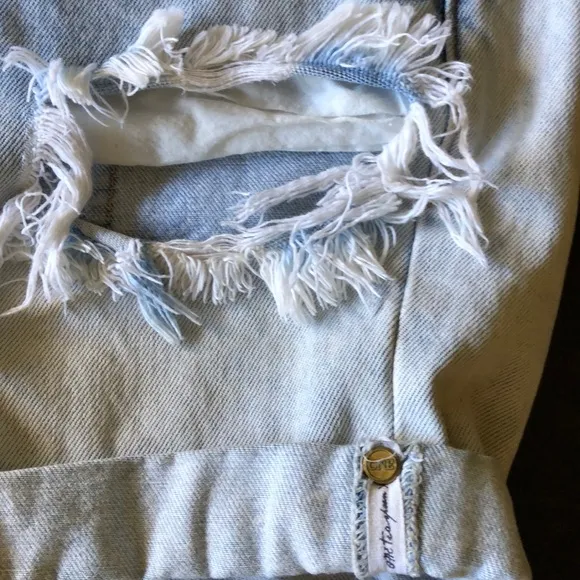 One Teaspoon Chargers Distressed Denim Shorts 24