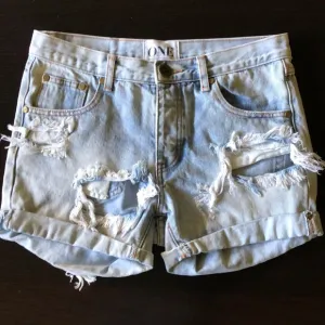 One Teaspoon Chargers Distressed Denim Shorts 24