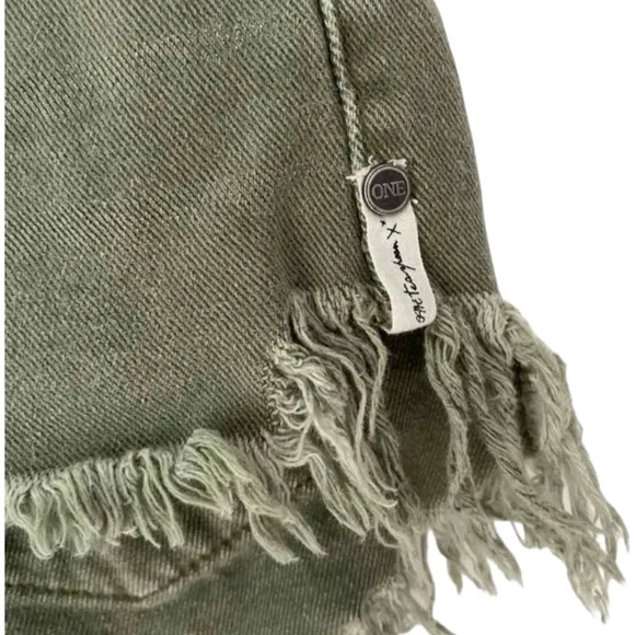 One Teaspoon Le Wolves Olive Green Cut Off Shorts Size 26
