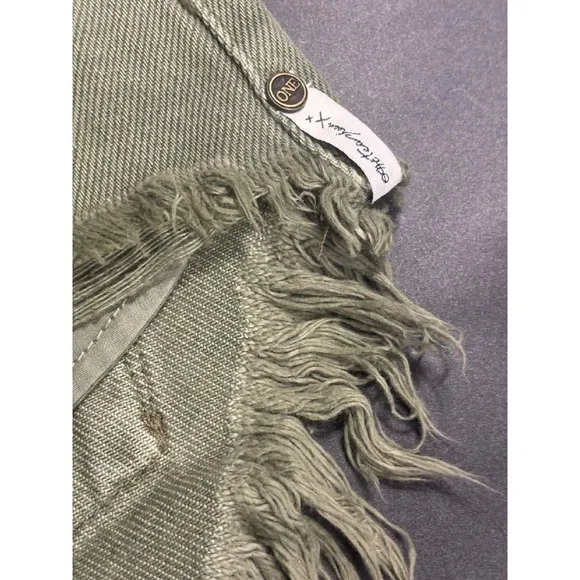 One Teaspoon NWT Rollers Low Waist Denim Shorts Military Khaki Size 23 MSRP $110