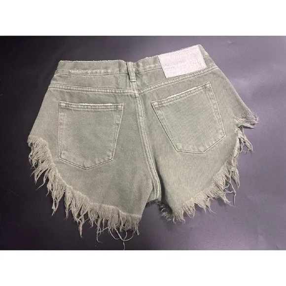 One Teaspoon NWT Rollers Low Waist Denim Shorts Military Khaki Size 23 MSRP $110
