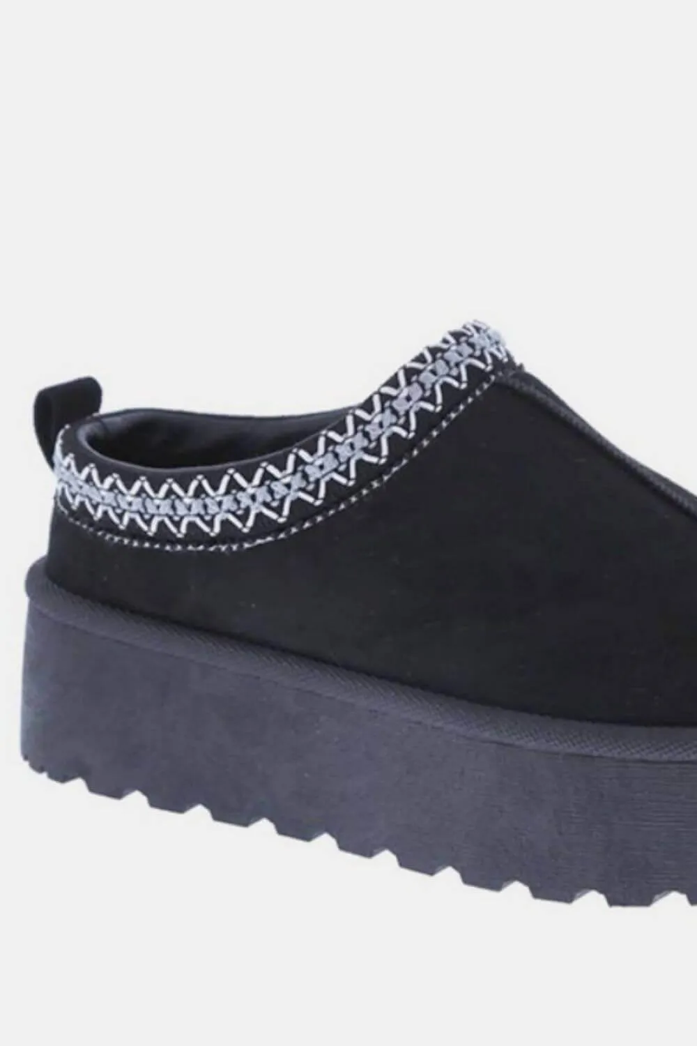 Platform Embroidered Trim Slip-On Boots – Bold Style