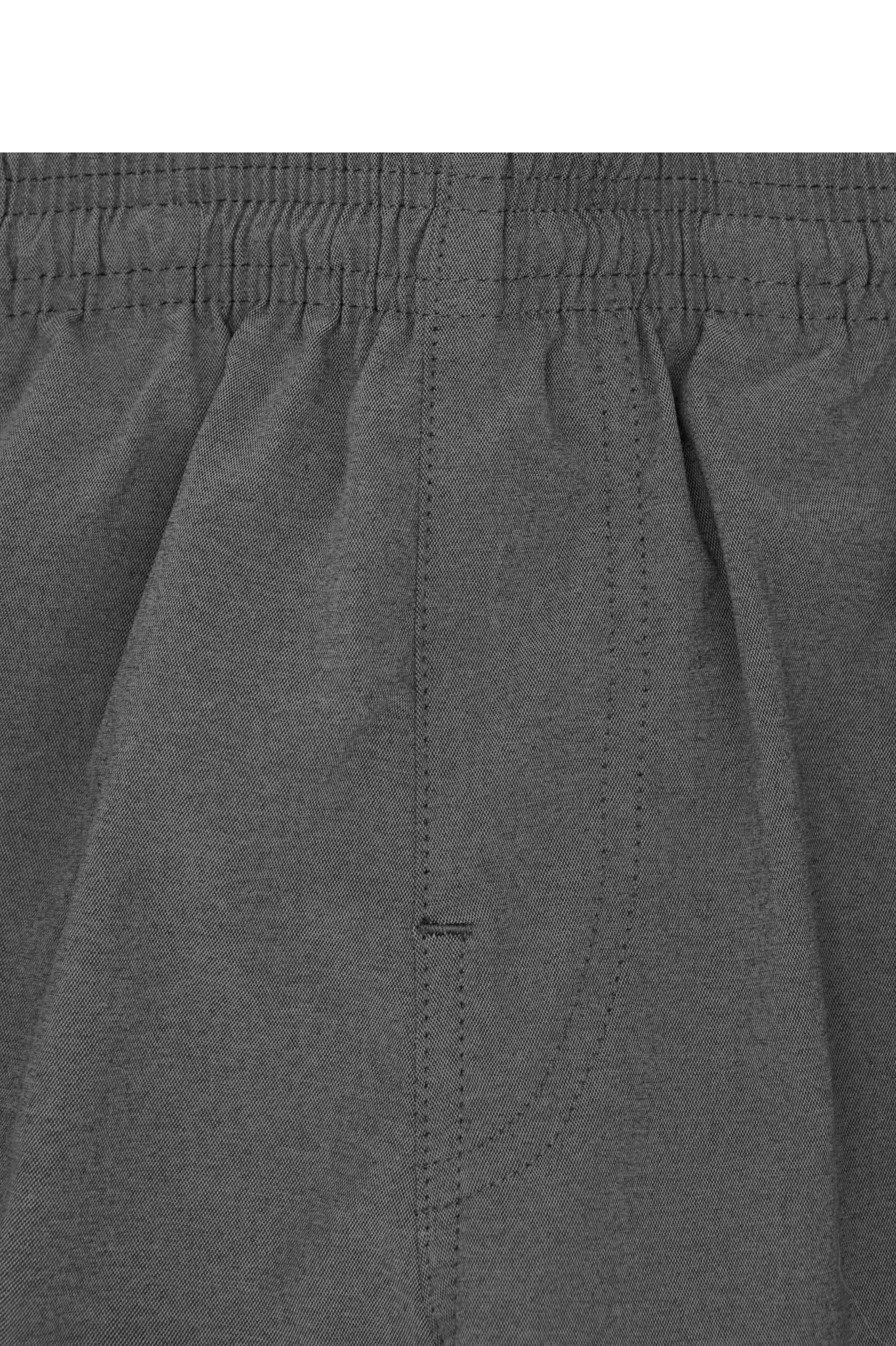 PLEATED HOUSE SHORTS IN STONE GREY
