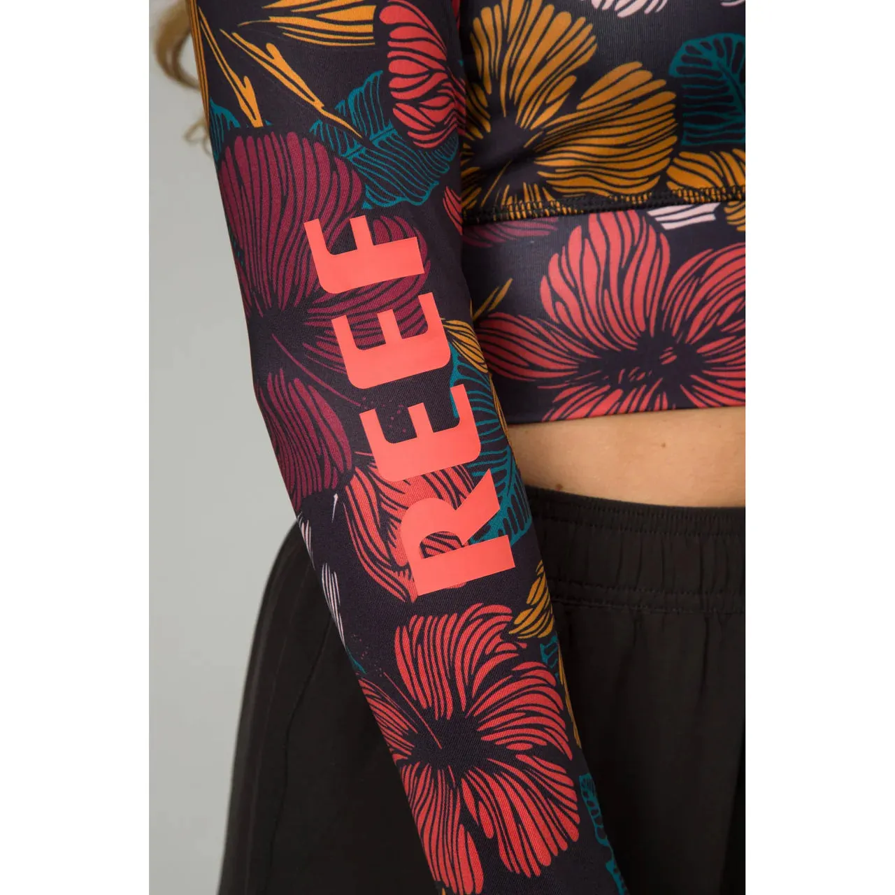 Reef Women’s Crest LS Surf Shirt