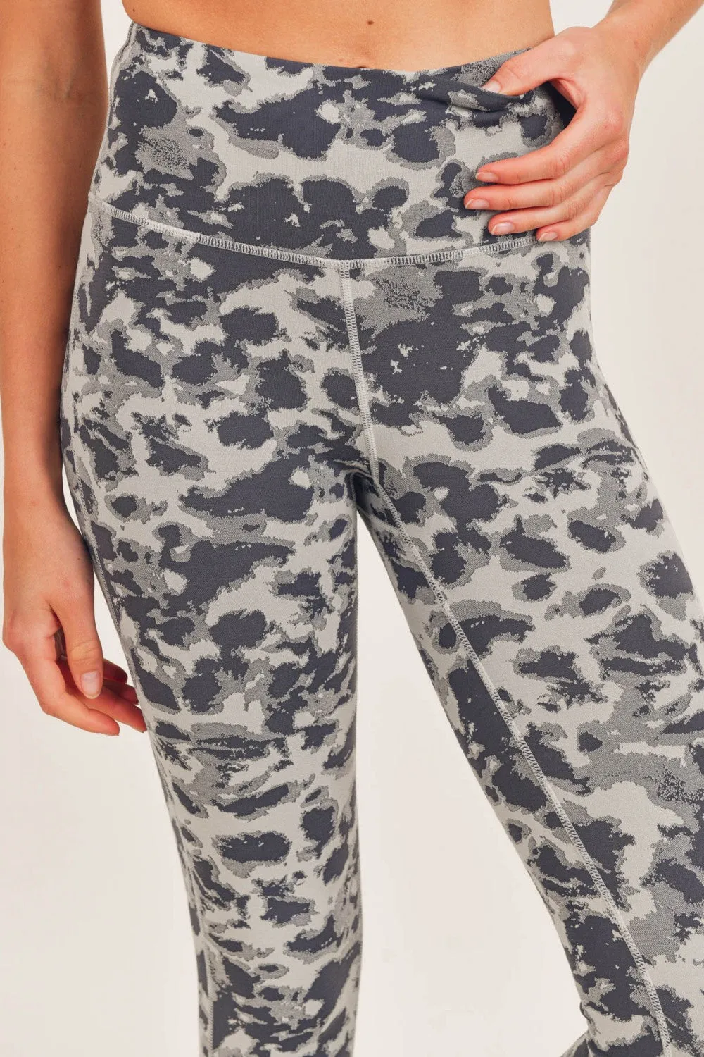 Spotted Textured Highwaist Leggings