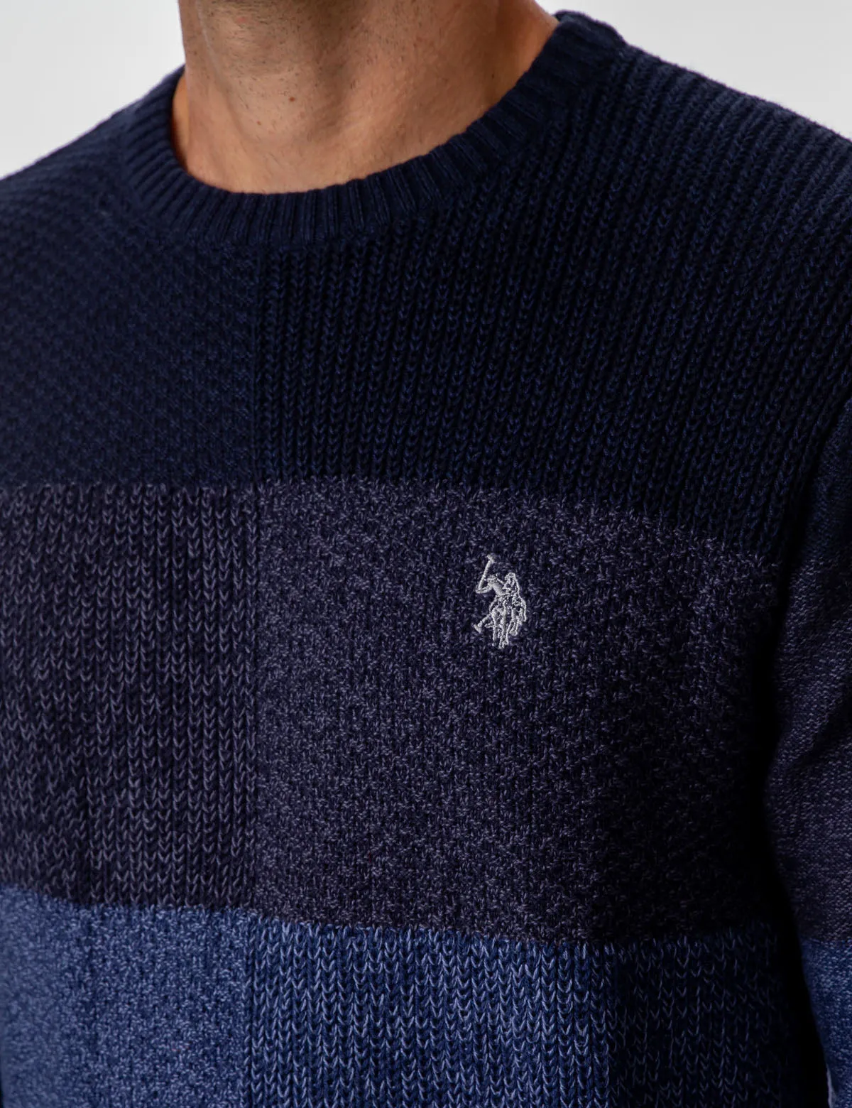 TEXTURED STRIPE CREW NECK SWEATER