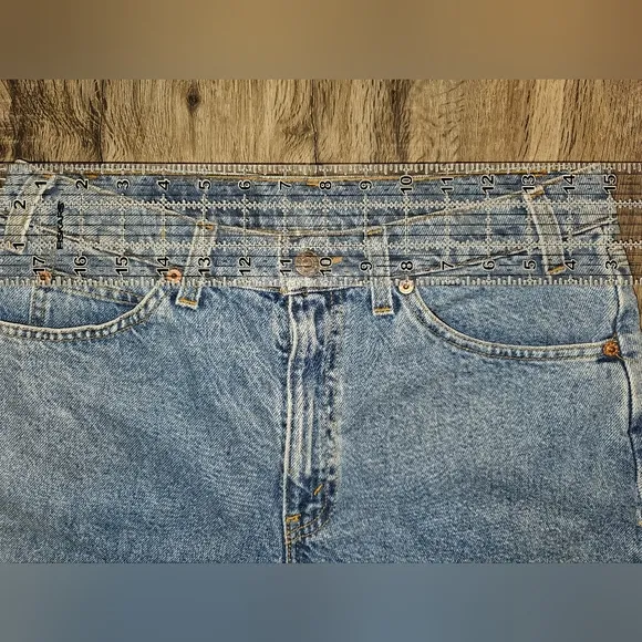 Vtg 🔥 orange tab 90s levi shorts size 32 Relaxed fit